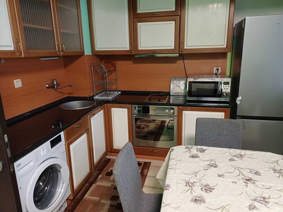 Дава се под наем Двустаен апартамент в София, Белите брези - 60 кв.м за 578.34 € - Снимка #1