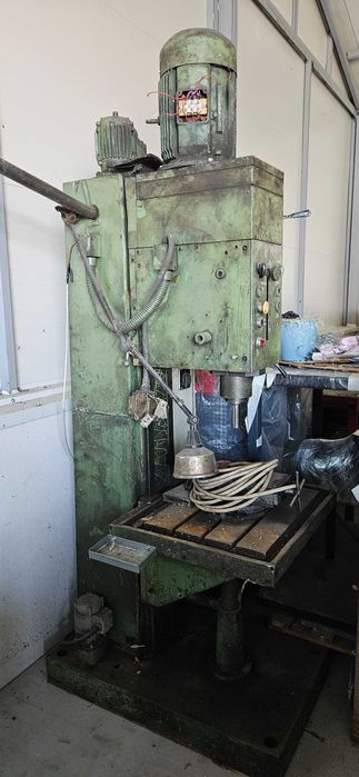 Mașină de găurit coloană industrială cu avans automat – 50 mm – B-1850FE/400