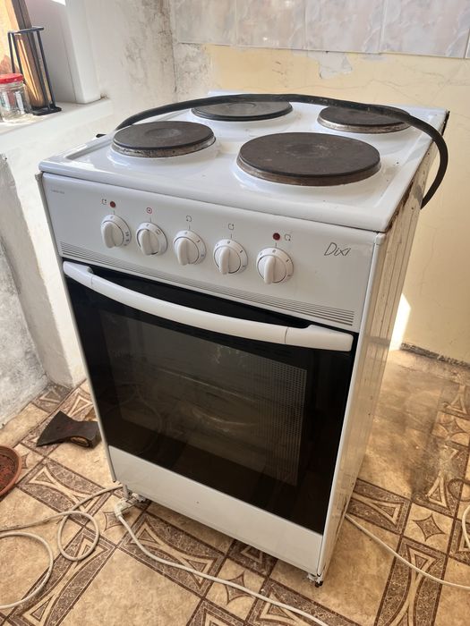 Продам электроплиту б/у