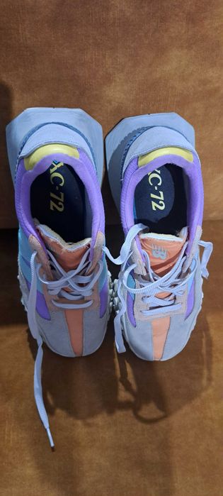 Продавам New Balance XC-72