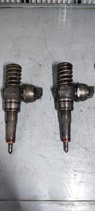 Injector injectoare volkswagen vw passat 1.9 BLS cod 038130073K BS