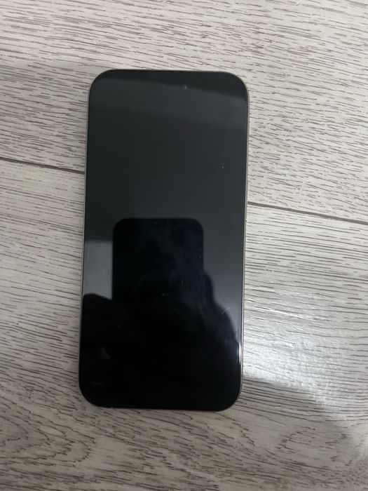 Продам айфон 15 про