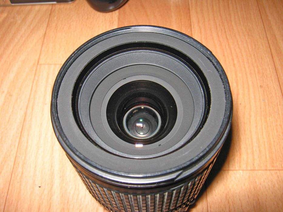 Продавам обектив Nikkor 18-135mm f/3.5-5.6G ED-IF
