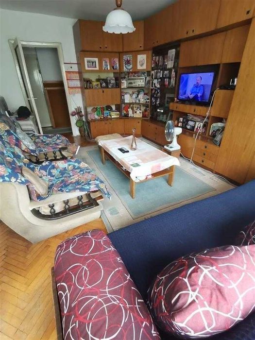 Дава се под наем Двустаен апартамент в Бургас, Изгрев - 57 кв.м за 204 € - Снимка #3