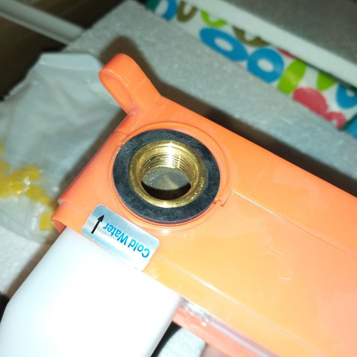 Baterie incastrata pentru lavoar REA EXIT black mat