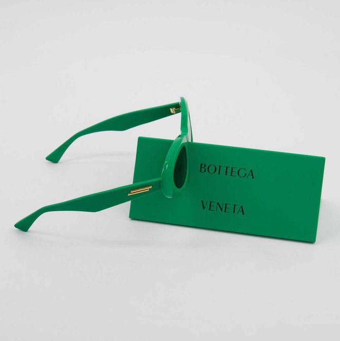 Bottega Veneta дамски слънчеви очила Cat Eye, зелени със златни детайли - нови