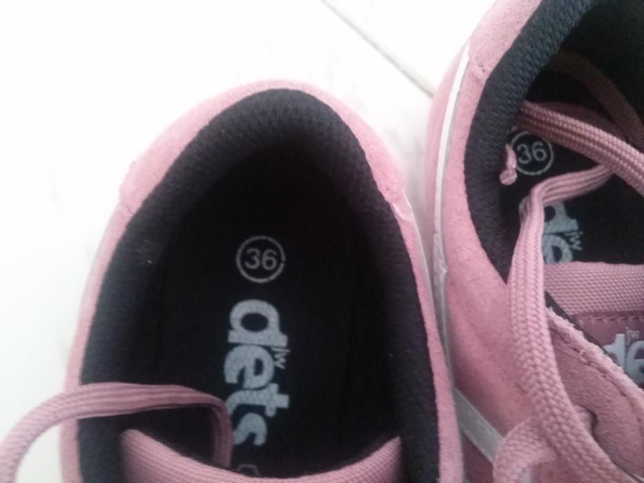 Маратонки № 38 нови