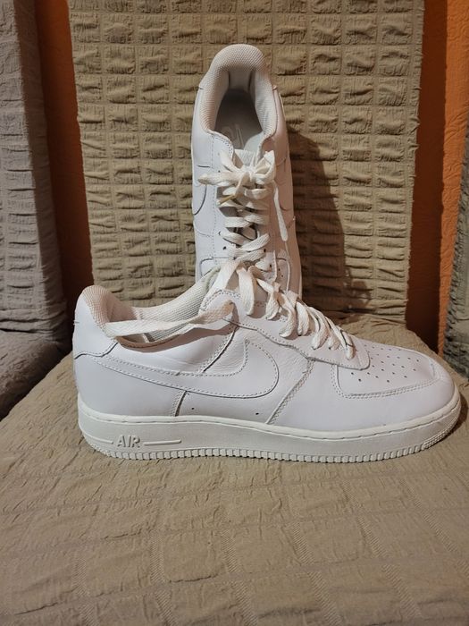 Нови оригинални маратонки NIKE
