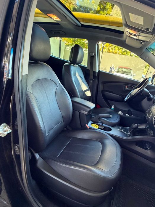 Hyundai ix35 Facelift 2.0 CRDi 184 к.с. 4x4 | Панорама | Кожа | Пълен пакет екстри