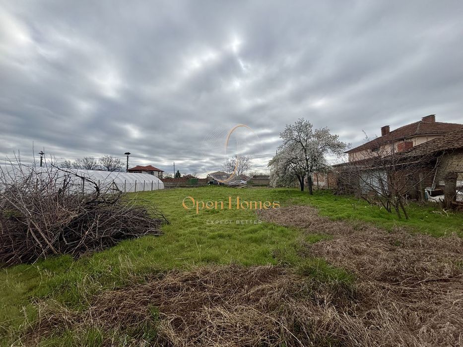 Дворно място с партиди с. Белозем