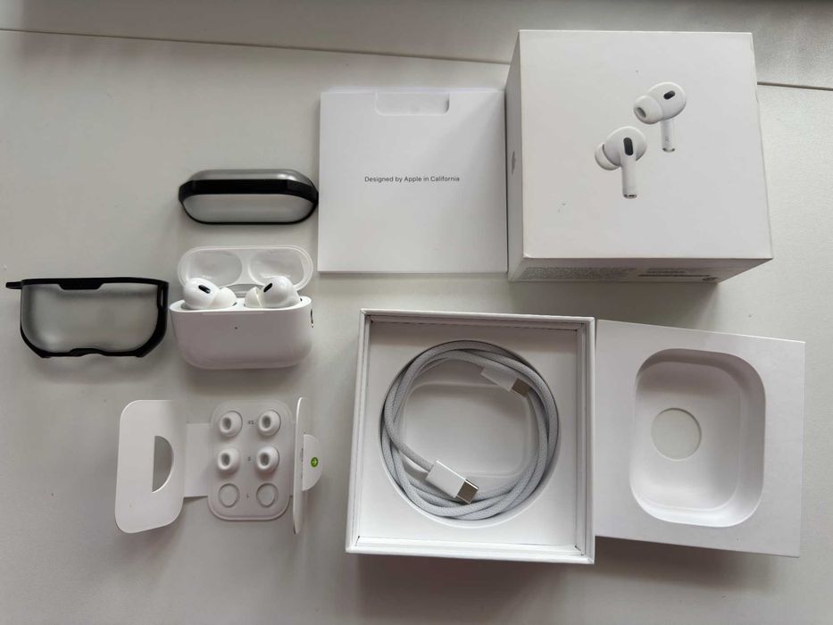 Casti Apple Airpods Pro 2 (A doua Generatie - 2023 USB-C)