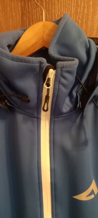 Куртка новая р.15-16 лет