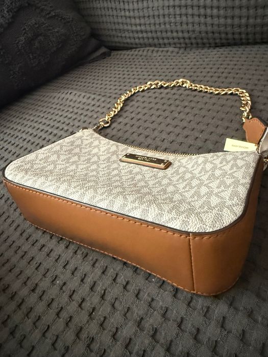 Бежова чанта Michael Kors