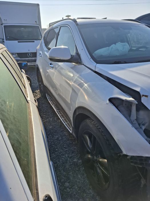 Hyundai Santa Fe 2.2 CRDI 200 к.с 2016 година  автоматик
