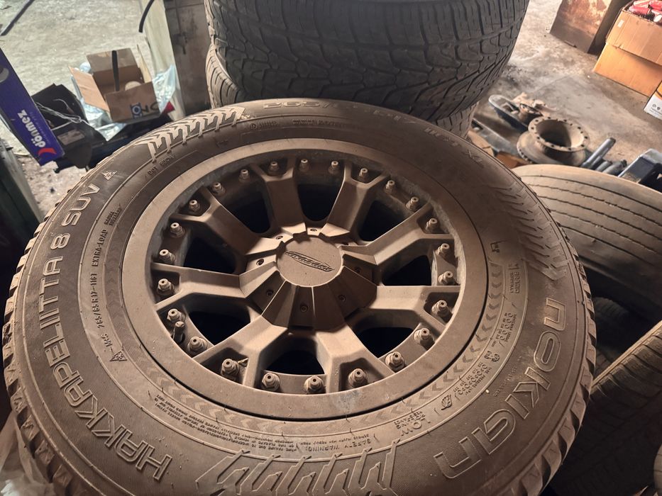 Продам резину зимнюю. Бу на дисках