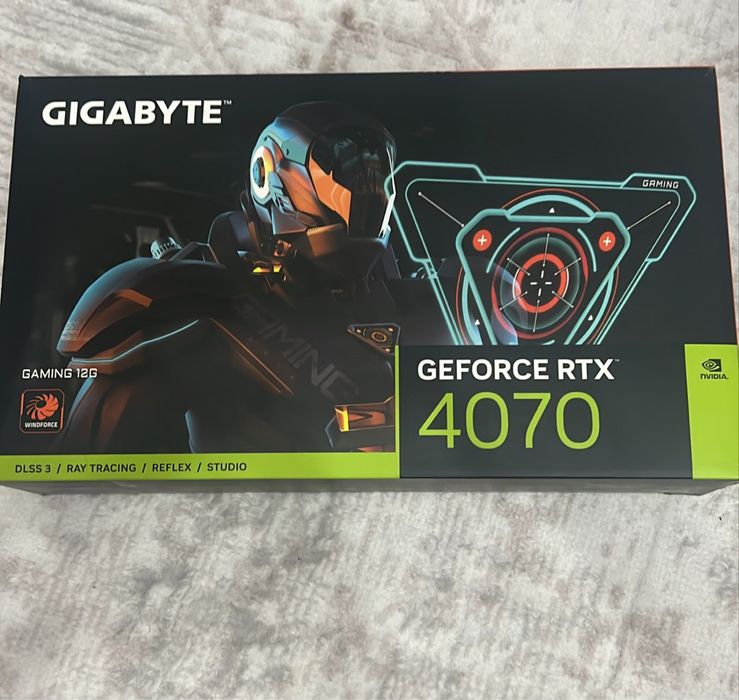 Продам видеокарту Gigabyte Rtx 4070 12gb