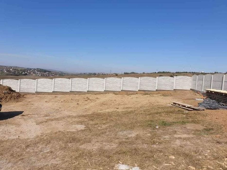 Placi gard de beton si stalpi