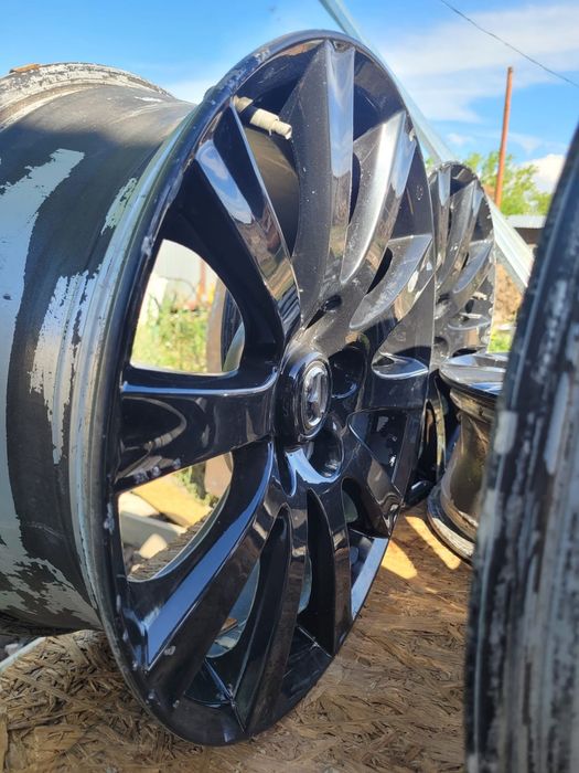 Продам диски оригинальные Mazda r17. 5×114.3