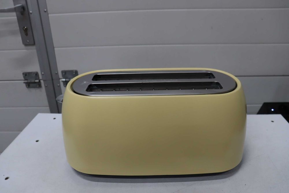 Тостер Cecotec ClassicToast Digital 15000 Yellow Extra Double, 1500 W, Капацитет за 4 филийки хляб, 2 екстра широки дълги отделения, LED светлина