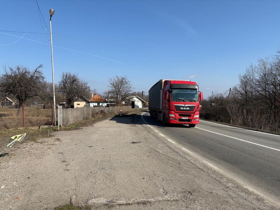 Vand sau inchiriez parcare camioane