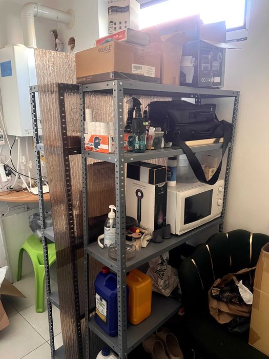 Vand/predau barber shop Popesti Leordeni, pe str Oituz