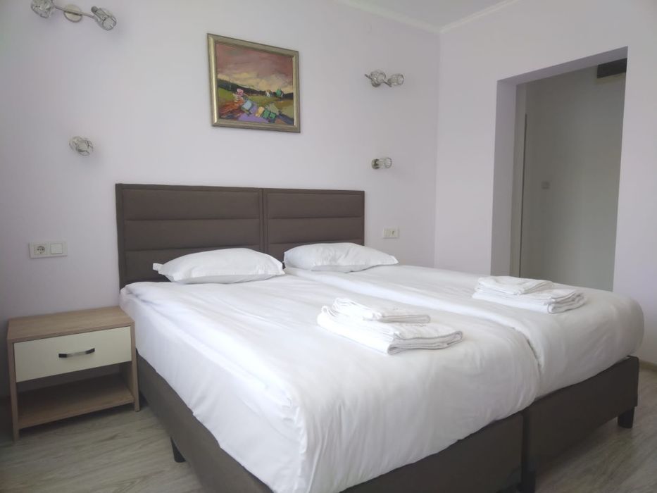 Продава се Хотел в с. Островче, Област Разград - 12000 кв.м за 84 €/кв.м - Снимка #8