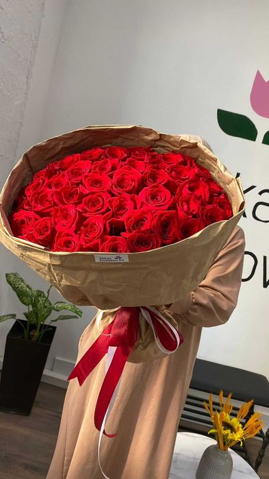 Свежие голландские розы