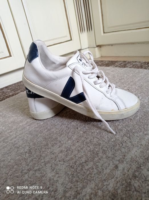 Veja естествена кожа дамски маратонки ,кецове