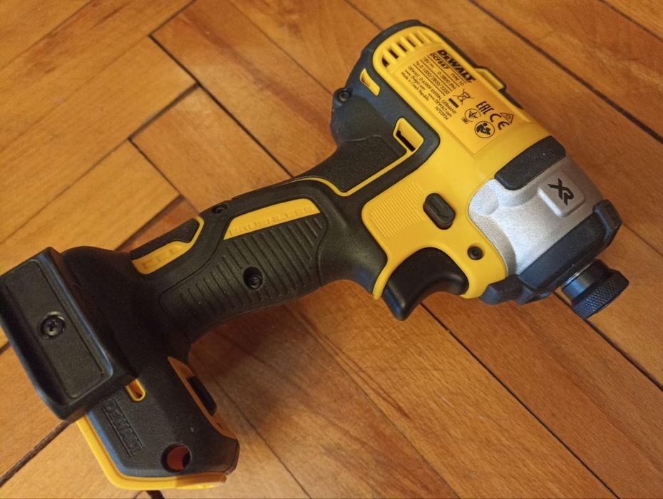 DCF887, nou, original-DeWALT.
