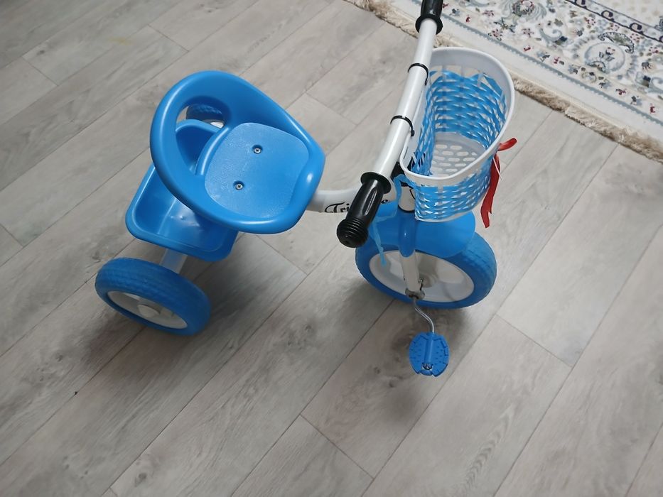 Детский велосипед.