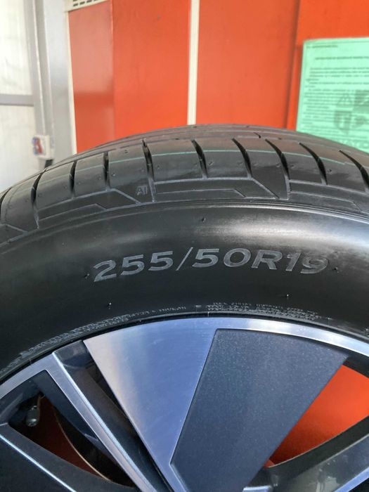 Jante Noi Skoda Enayq Anvelope vara Hankook 235 55 19