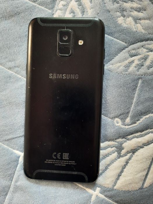 Продается самсунг а6