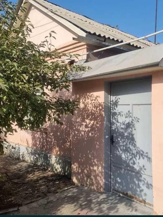 Sotiladi Дом 2 сотки Мирабад махаля Бинокатий Фасад 12м Под застройку