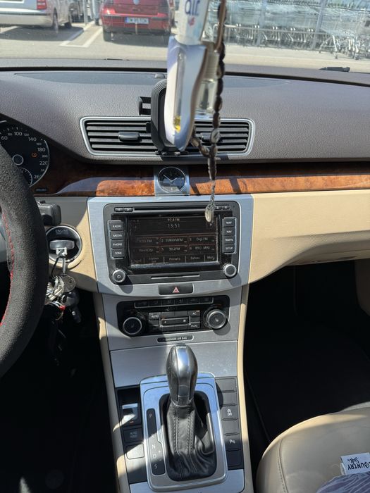 Volkswagen Passat B7 2.0TDI 4Motion 170 hp DSG 2012 Highline