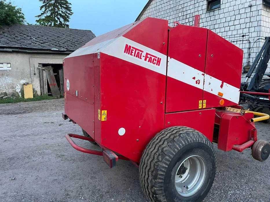 пресс-подборщик из Польши