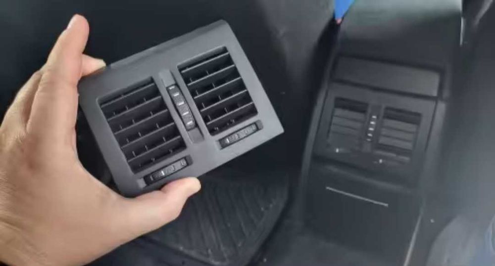 Въздуховод вентилационен отвор духалка Skoda OCTAVIA YETI Шкода Йети