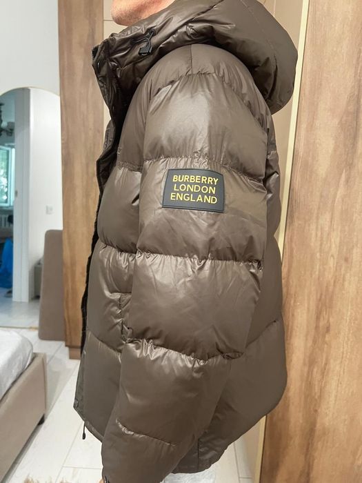 Продаю новую куртку Burberry