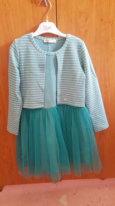 Дрешки за момиче 6г.