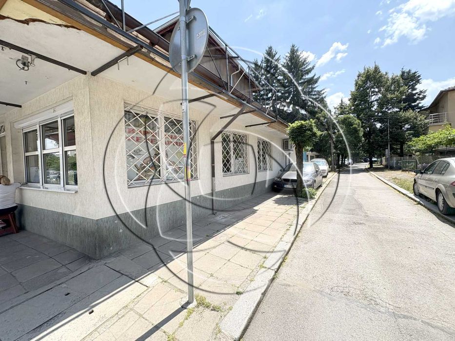 Дава се под наем Магазин в София, Разсадника - 67 кв.м за 650 € - Снимка #1