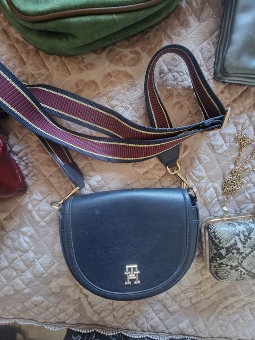 Сумки кожаные, клатчи