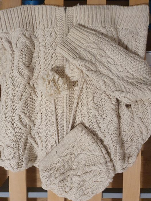 Pulover NOU frumos și călduros