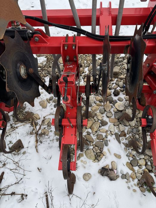 Piese Prasitoare / Cultivator SIPTEC 7 sau 9 sectii cu rabatare hidraulica