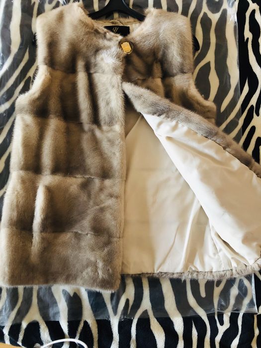 Норковая безрукавка