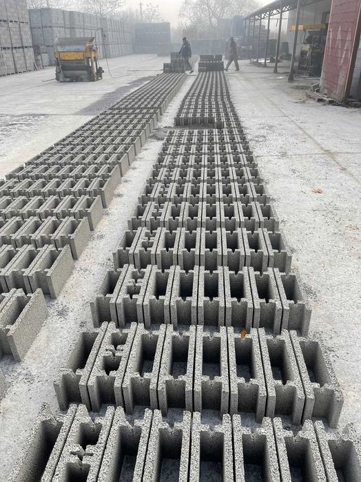 boltari beton cofrag  40x15x20