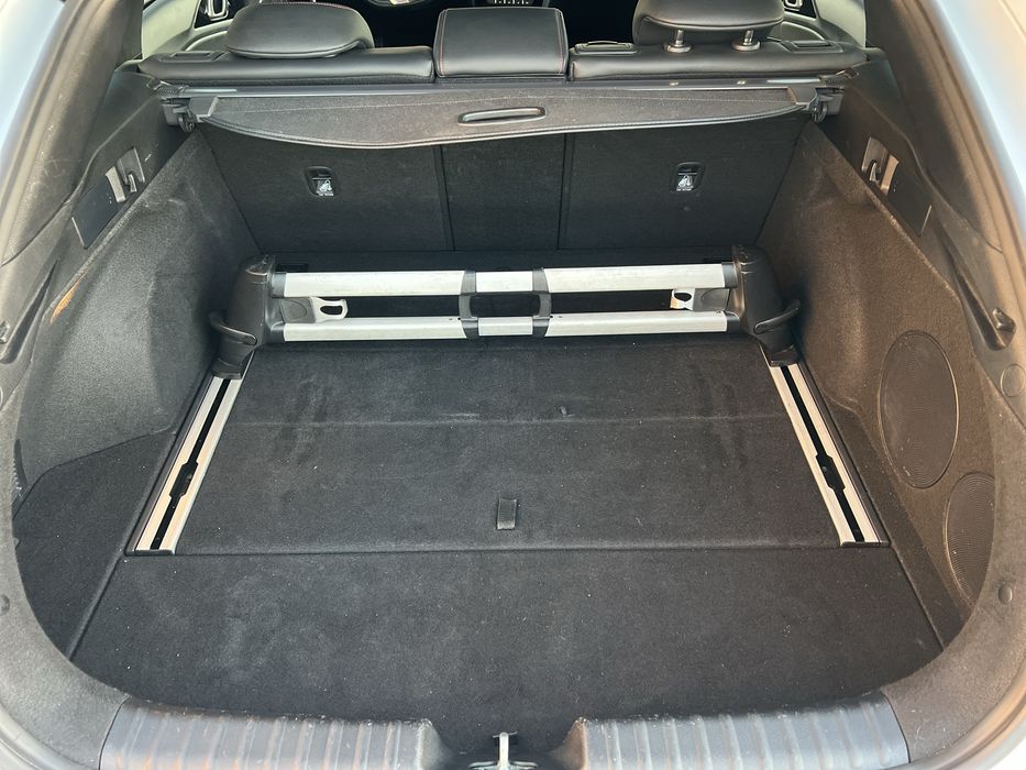 Kia Proceed GT - 204 HP - Deluxe White