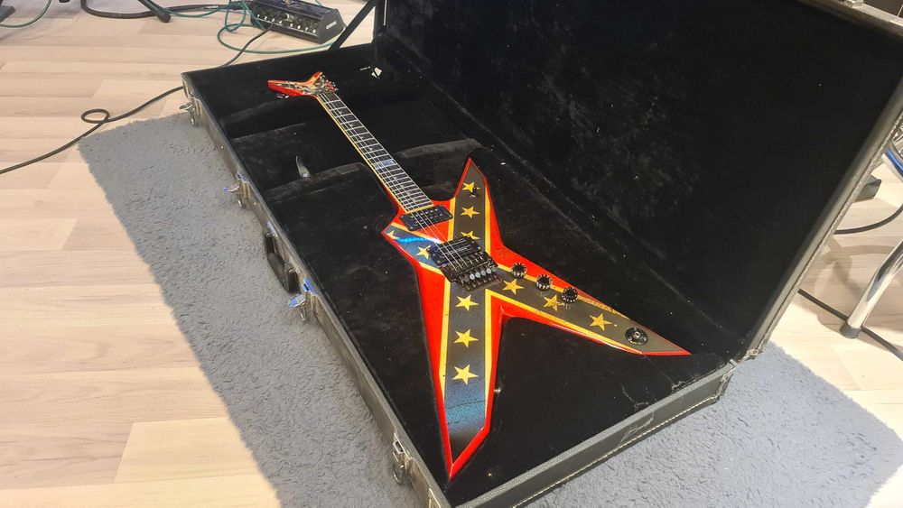 Chitara Dean Dimebag Dixie Rebel ( DXR ) + Hardshell Case Unicat in RO