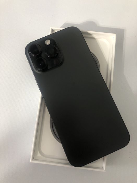 Iphone 16 pro max black