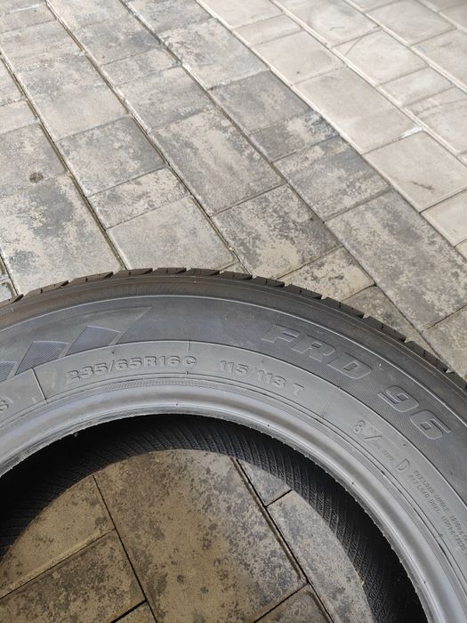 235х65 R16C летние шины Farroad