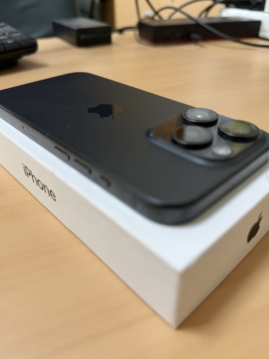 iPhone 15 Pro 128 GB Black Titanium