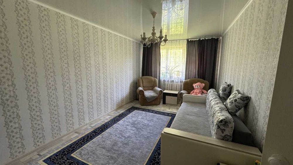 Продам 2к кв в центре